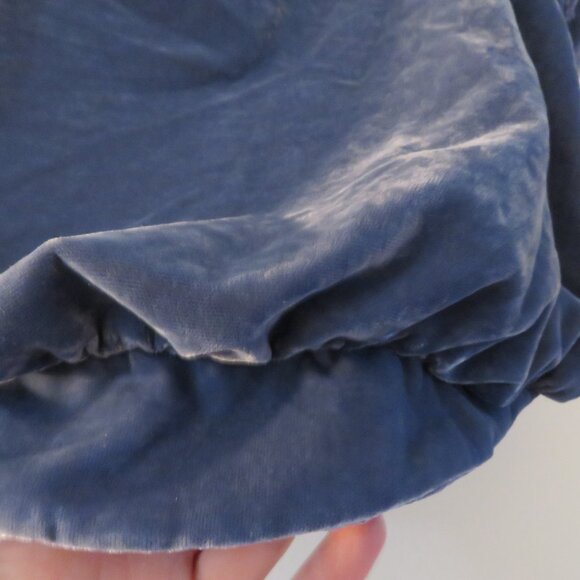 FREE PEOPLE WE THE FREE Cloud 9 Slouchy Top in Blue Velvet Boho Academia Size M - Picture 9 of 15